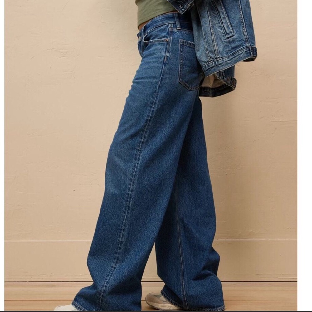 American eagle low rise baggy wide jeans